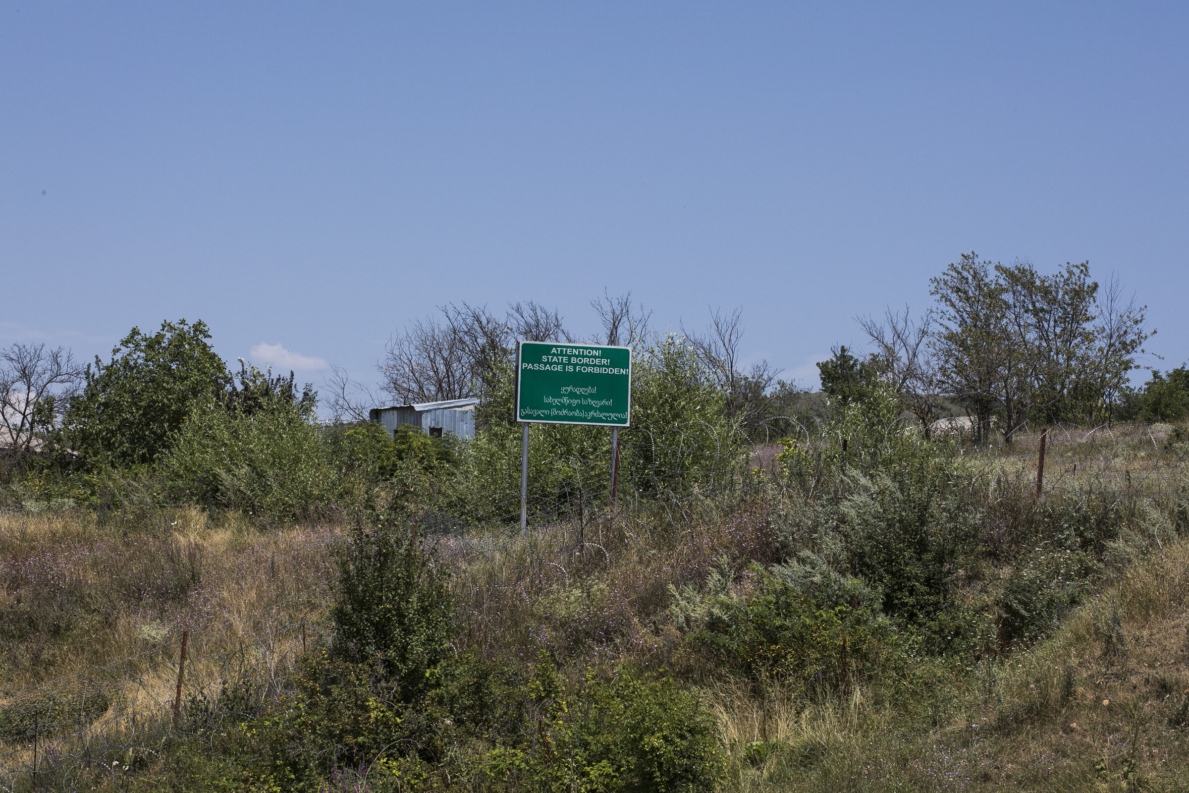 Shifting Borders 099