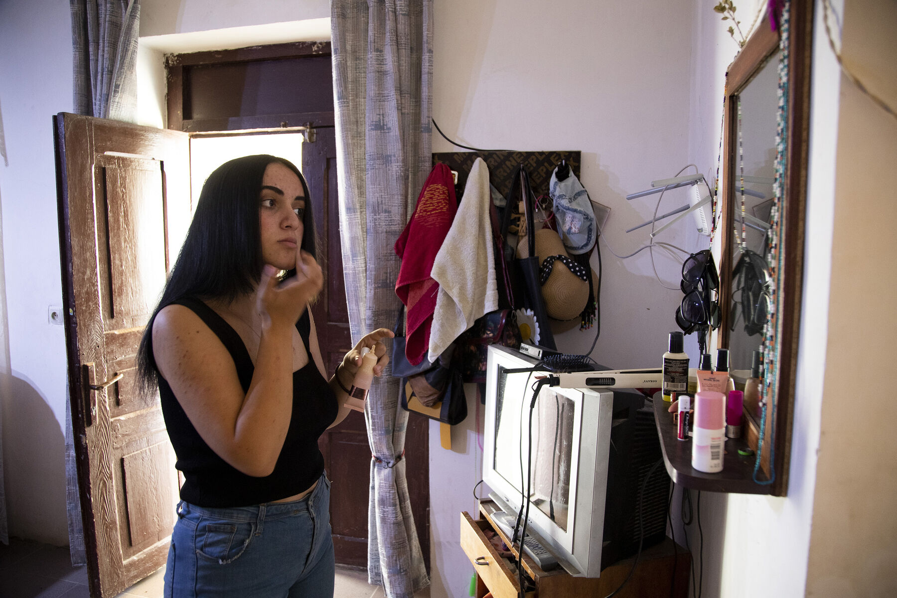 Shifting Borders 047